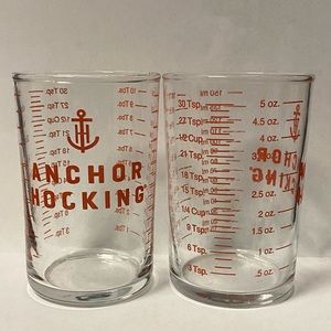 Pair of Anchor Hocking 5 oz. Glass Measuring Cups